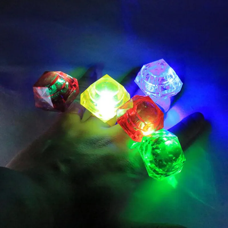 

2021 New Colorful Faux Diamond LED Flashing Rings Blinking Light Up Glowing Jelly Finger Rings Rave Glow Party Supplies