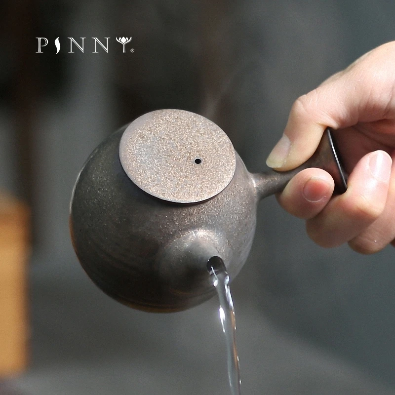 

PINNY Retro Rust Glaze Teapots Pigmented Kung Fu Tea Pot Hand Made Ceramic Drinkware High Quality Teapot Kettle Porcelain