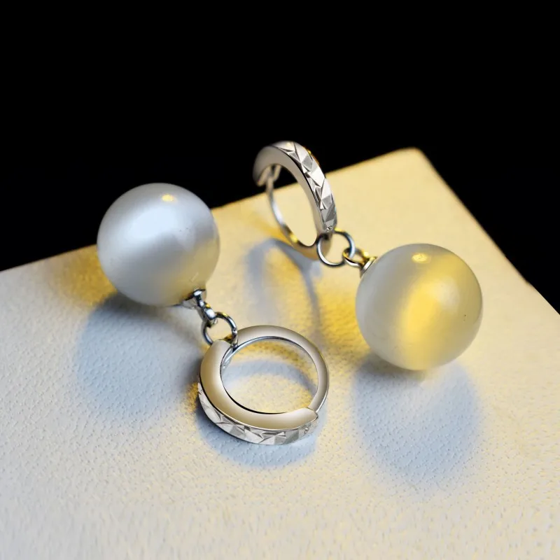 Romantic Fashion Silver Color 10MM Opal Round Ball Stud Earrings for Women Wedding Engagement Jewelry eh784
Romantic Fashion Silver Color 10MM Opal Round Ball Stud Earrings for Women Wedding Engagement Jewelry eh784