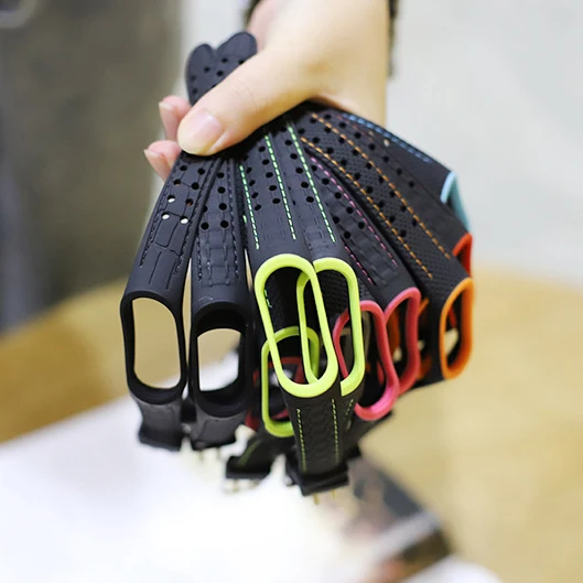Silicone strap For Xiaomi Mi band 4 mi band 6 5 replacement Sport watchband wristband Smart belt beacelet for mi band 4 3 strap
Silicone strap For Xiaomi Mi band 4 mi band 6 5 replacement Sport watchband wristband Smart belt beacelet for mi band 4 3 strap