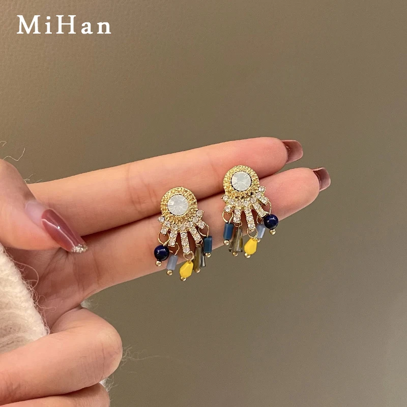Mihan Delicate Jewelry Geometric Earrings 2021 New Trend Vintage Temperament Resin Crystal Clip Earrings For Women Gifts
Mihan Delicate Jewelry Geometric Earrings 2021 New Trend Vintage Temperament Resin Crystal Clip Earrings For Women Gifts