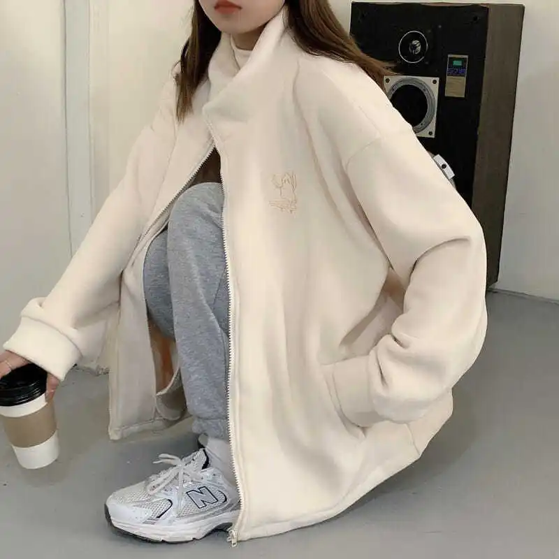 Oversized Hoodie Zipper Cardigan Sweatshirt Winter Embroidered Fleece Hoody Coat Vintage Women Pocket Female Hooded Sweat Femme
Oversized Hoodie Zipper Cardigan Sweatshirt Winter Embroidered Fleece Hoody Coat Vintage Women Pocket Female Hooded Sweat Femme