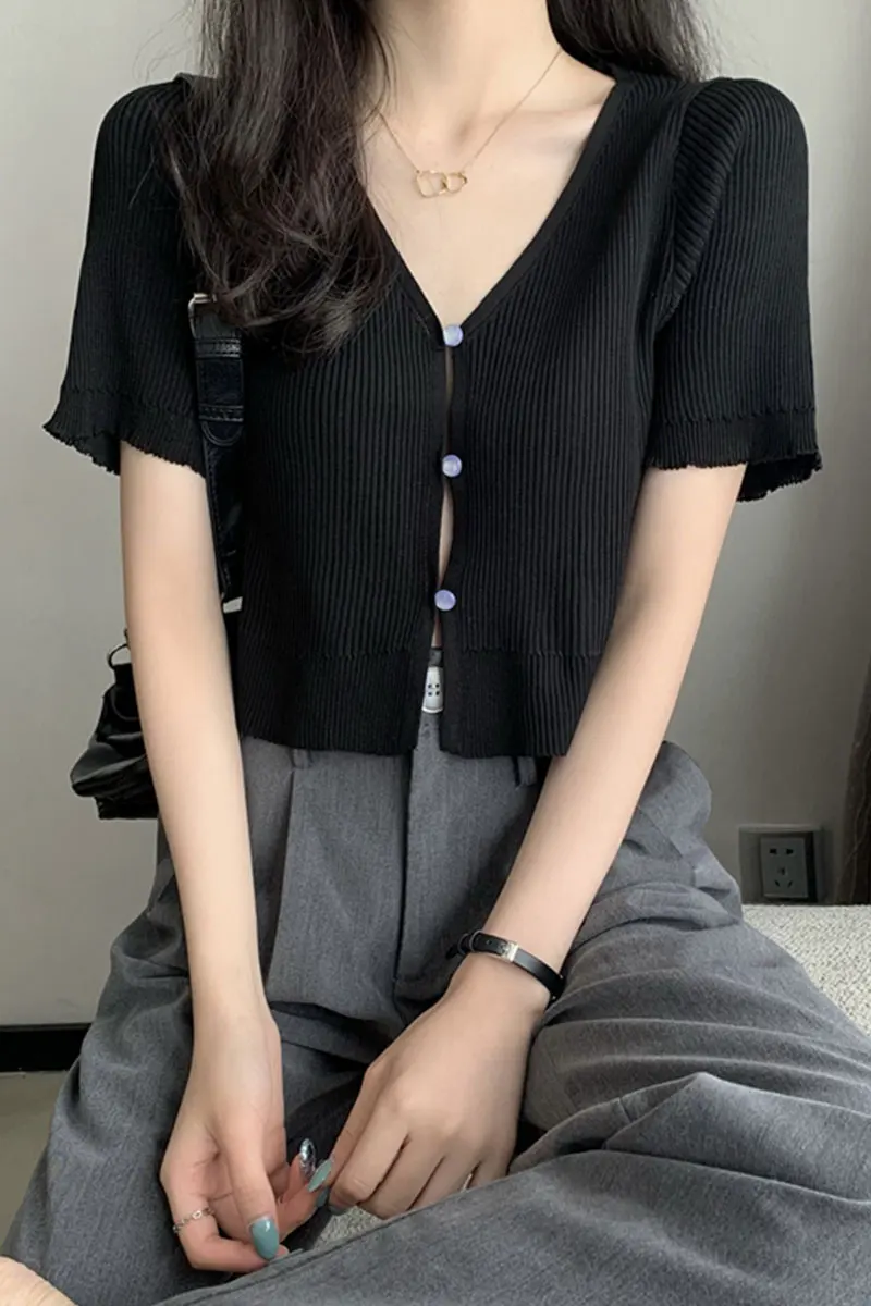 Summer 2021 new short style knit sweater Harajuku solid color T-shirt top women's kawaii short-sleeved cardigan slim small coat
Summer 2021 new short style knit sweater Harajuku solid color T-shirt top women's kawaii short-sleeved cardigan slim small coat