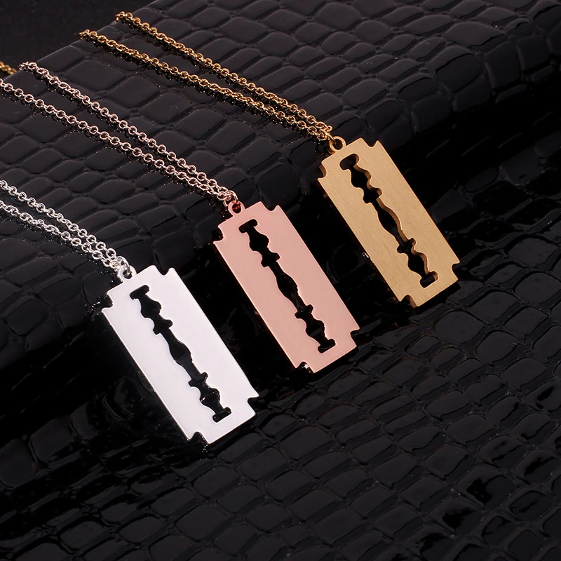 Hiphop Punk Stainless Steel Razor Blades Pendant Necklaces Men Jewelry Shaver Shape Necklaces Rock Blade Women Collares Hot
Hiphop Punk Stainless Steel Razor Blades Pendant Necklaces Men Jewelry Shaver Shape Necklaces Rock Blade Women Collares Hot
