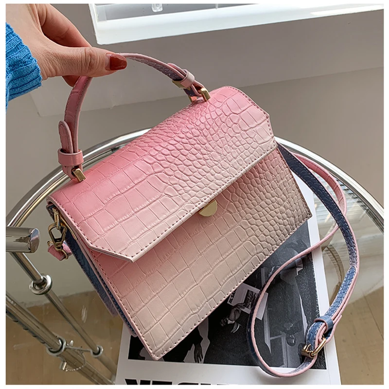 Fashion Shoulder Messenger bag 2021 New Summer bag for women Gradual Change Colour Style Simple Fresh Western Small Square Bag
Fashion Shoulder Messenger bag 2021 New Summer bag for women Gradual Change Colour Style Simple Fresh Western Small Square Bag