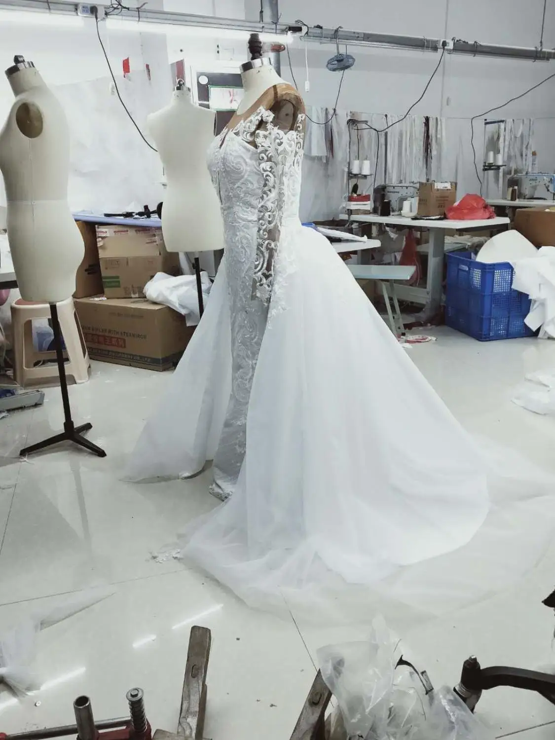JSLYHS High quality retro lace mermaid series wedding dress 2020 women new removable tail wedding gown Robe de marie
JSLYHS High quality retro lace mermaid series wedding dress 2020 women new removable tail wedding gown Robe de marie