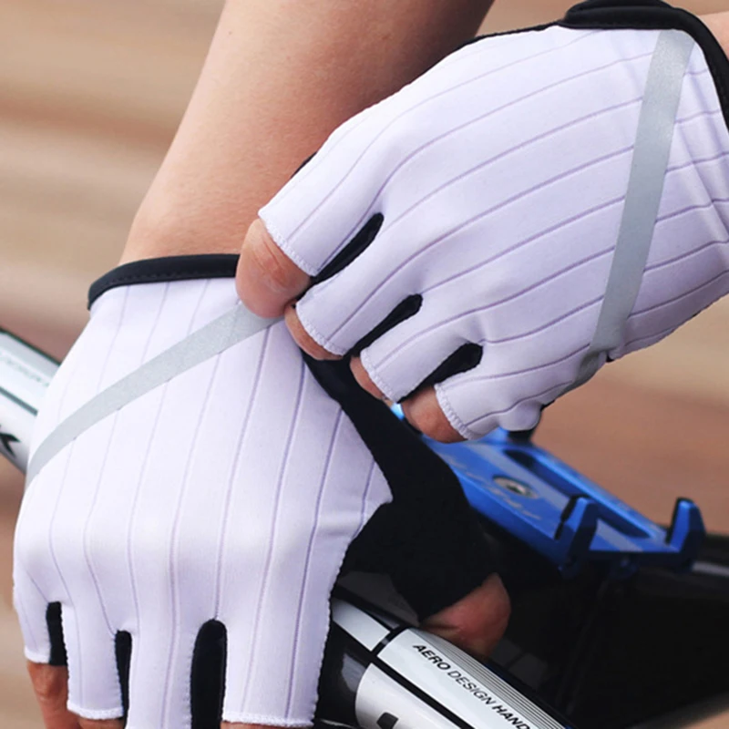 High Reflective Cycling Gloves Up to 598 Vents Breathable Men Women Anti Slip Shockproof Sport Bicycle Bike Gloves
High Reflective Cycling Gloves Up to 598 Vents Breathable Men Women Anti Slip Shockproof Sport Bicycle Bike Gloves