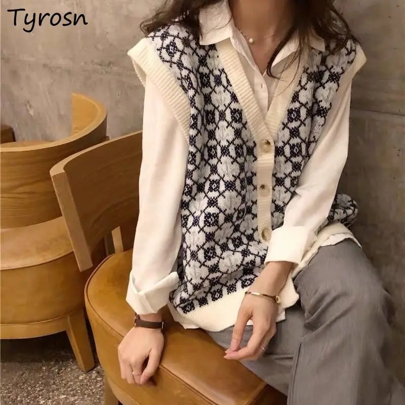 V-neck Single-breasted Chic Sweater Vest Women Spring Autumn Preppy Style All-match Streetwear Plaid Vintage Causal Ulzzang Ins
V-neck Single-breasted Chic Sweater Vest Women Spring Autumn Preppy Style All-match Streetwear Plaid Vintage Causal Ulzzang Ins