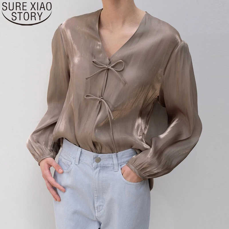 Coffee Blouse See Through Shirt Women Blusas Mujer De Moda 2021 Spring New Blouse Loose Casaul Ladies Tops V-neck Lace Up 13032
Coffee Blouse See Through Shirt Women Blusas Mujer De Moda 2021 Spring New Blouse Loose Casaul Ladies Tops V-neck Lace Up 13032