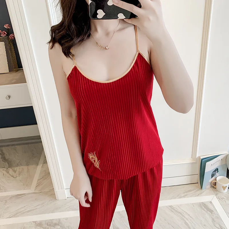 Fdfklak 3 pieces pyjamas women embroidery long sleeve pajamas set gold velvet sexy sleepwear ladies home clothes pijama mujer
Fdfklak 3 pieces pyjamas women embroidery long sleeve pajamas set gold velvet sexy sleepwear ladies home clothes pijama mujer