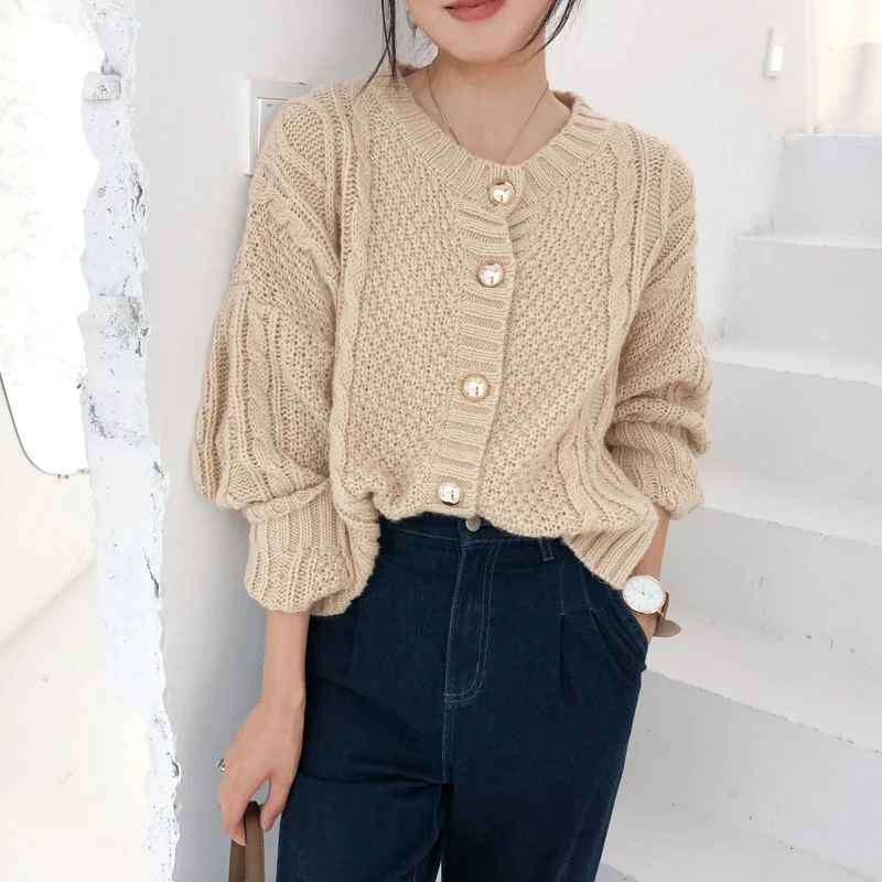 New Winter Sweater Women Cardigan Girls Tops Vintage Long Sleeve Autumn Elegant Female Knitted Outerwear Warm Sweater Oversize
New Winter Sweater Women Cardigan Girls Tops Vintage Long Sleeve Autumn Elegant Female Knitted Outerwear Warm Sweater Oversize