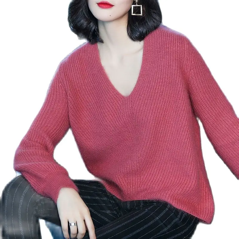 2021 V collar sweater, women's autumn winter, loose jacket Korean red, short knitted sweater, spring and autumn fashion sweater.
2021 V collar sweater, women's autumn winter, loose jacket Korean red, short knitted sweater, spring and autumn fashion sweater.