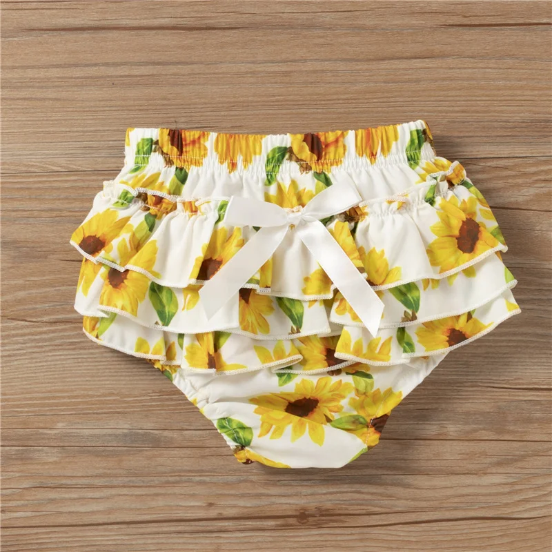 Baby Girls Summer casual Suit Set 3 Pieces , Kids Letter Print O-Neck Short Sleeve Romper+ Sunflower Print Shorts+ Headband
Baby Girls Summer casual Suit Set 3 Pieces , Kids Letter Print O-Neck Short Sleeve Romper+ Sunflower Print Shorts+ Headband