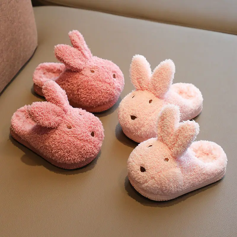 Cute Cartoon Children's Cotton Slippers Autumn and Winter Warm Home Non-slip Soft Bottom Cotton Slippers Fluffy Slippers Shoes 
Cute Cartoon Children's Cotton Slippers Autumn and Winter Warm Home Non-slip Soft Bottom Cotton Slippers Fluffy Slippers Shoes