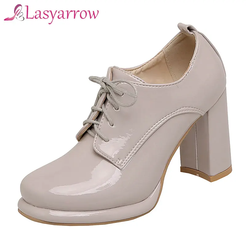 Lasyarrow размера плюс; Большие размеры 34-43; Женские туфли-лодочки; Женская обувь на шнуровке; 2021; Сезон весна-осень; Новинка; На массивном высоком...
Lasyarrow размера плюс; Большие размеры 34-43; Женские туфли-лодочки; Женская обувь на шнуровке; 2021; Сезон весна-осень; Новинка; На массивном высоком...