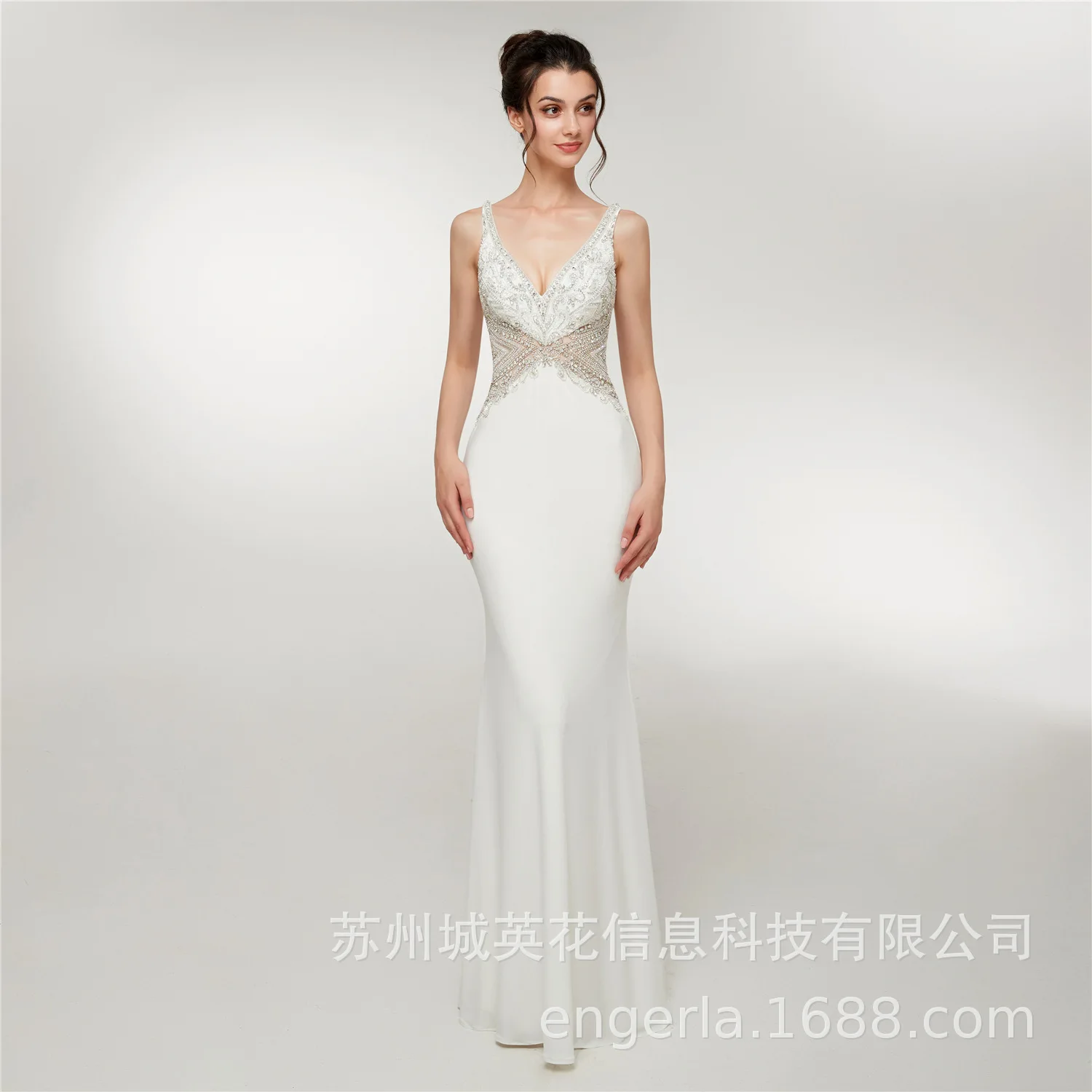 V-Neck Luxury Evening Dress Mermaid Crystal Evening Gown Beaded Dress Elegant Prom Dress Backless Avondjurk
V-Neck Luxury Evening Dress Mermaid Crystal Evening Gown Beaded Dress Elegant Prom Dress Backless Avondjurk