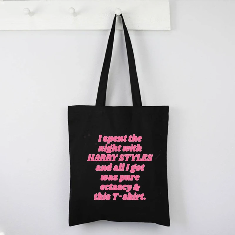 Vintages Fine Line Print Shopping Bags Girls Fashion Casual Pacakge One Direction Graphic Cartoon Golden Tote Bags Print
Vintages Fine Line Print Shopping Bags Girls Fashion Casual Pacakge One Direction Graphic Cartoon Golden Tote Bags Print