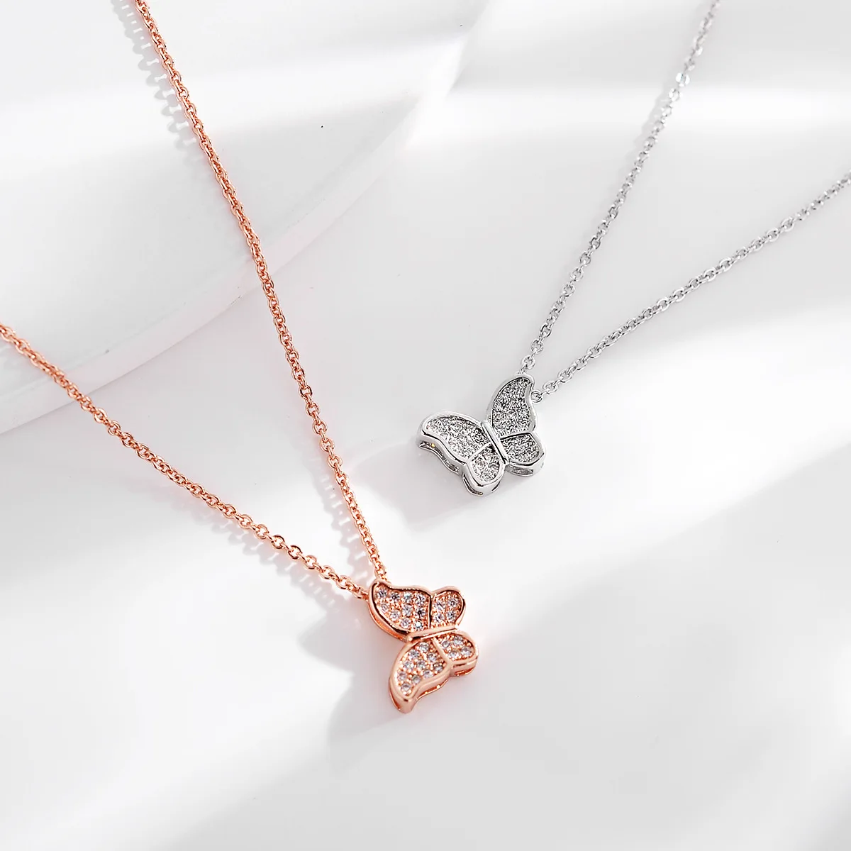 Dazzling Crystal Butterfly Choker Necklace Rhinestone Rosegold Silver Color Simple Clavicle Chain Necklace Fashion Jewelry Gift
Dazzling Crystal Butterfly Choker Necklace Rhinestone Rosegold Silver Color Simple Clavicle Chain Necklace Fashion Jewelry Gift