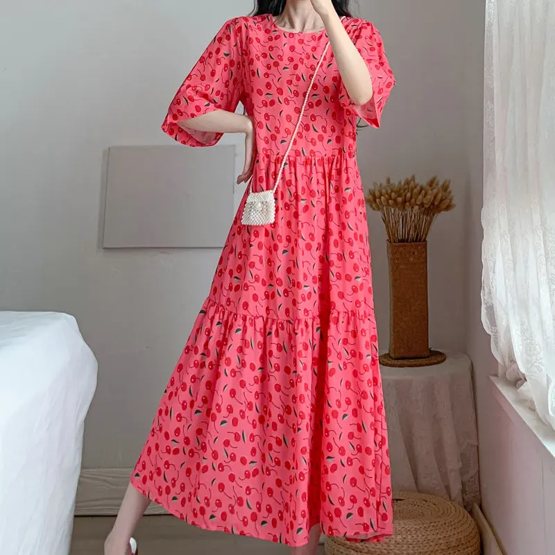 Women Red Chiffon Dresses Summer Cherry Print Short Sleeve Round Collar Calf Length Cozy One Piece Girls Romantic Robe Plus Size
Women Red Chiffon Dresses Summer Cherry Print Short Sleeve Round Collar Calf Length Cozy One Piece Girls Romantic Robe Plus Size