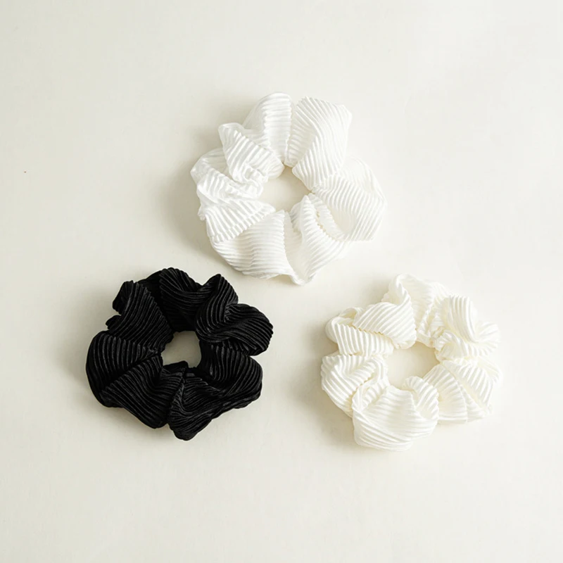 Korean Version Ponytail Hair Ties For Women Girls Solid Color Knitting Fabric Scrunchies High Elastic Large Intestine Hair Ring
Korean Version Ponytail Hair Ties For Women Girls Solid Color Knitting Fabric Scrunchies High Elastic Large Intestine Hair Ring