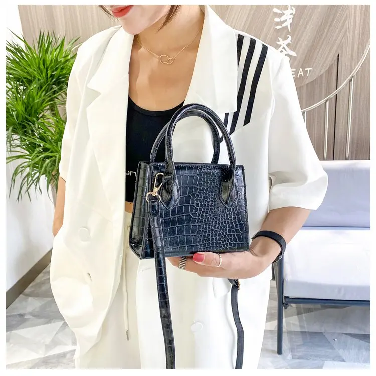 Luxury Brand Designer Stone Pattern Shoulder Bag Mini Size Square Messenger Bags for Women Tote Handbag Wallet
Luxury Brand Designer Stone Pattern Shoulder Bag Mini Size Square Messenger Bags for Women Tote Handbag Wallet