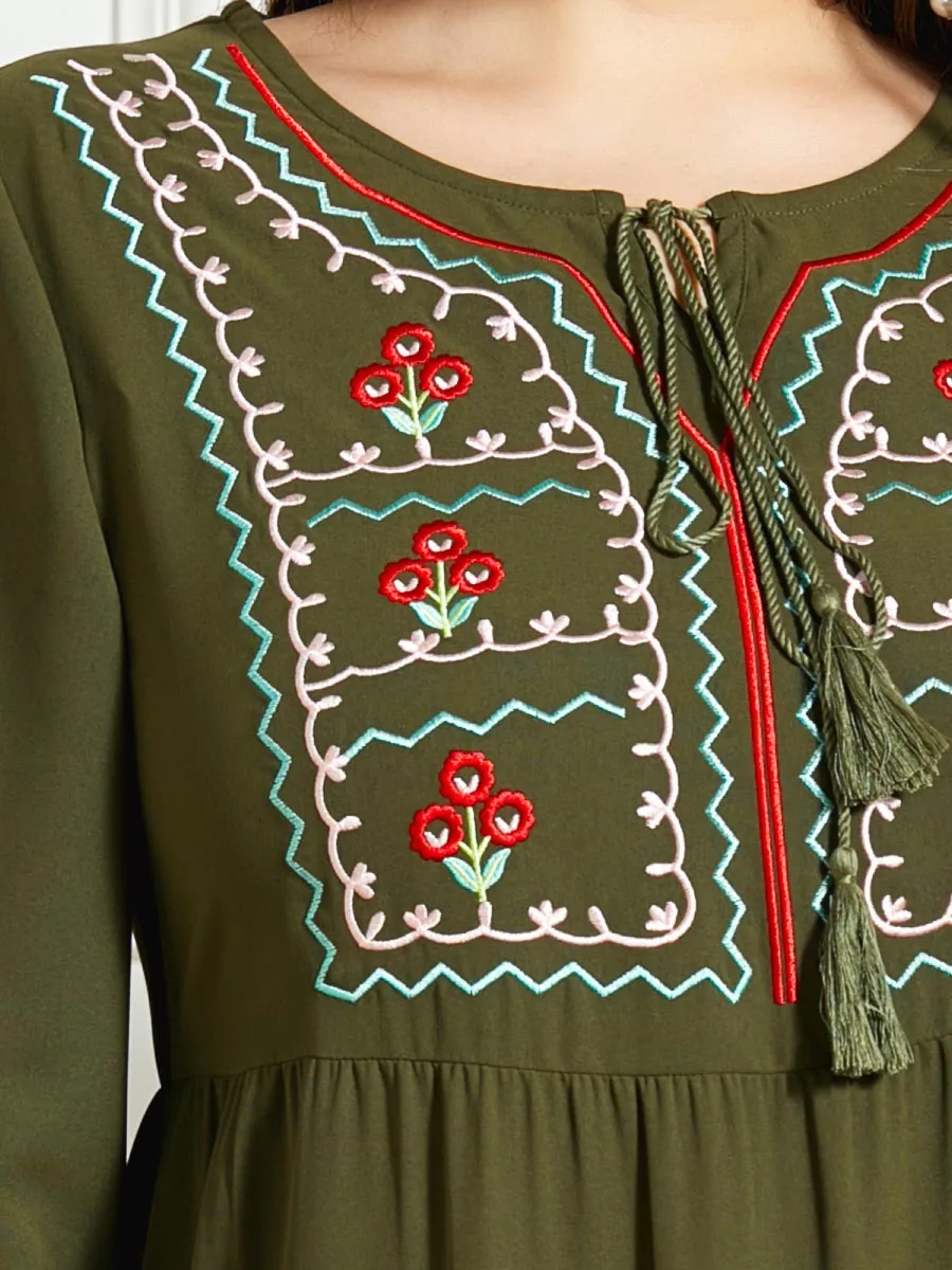M-4XL Embroidered Dress 2021 New Plus Size Women's Round Neck Tie Long Sleeve Fashion Stitching High Quality Simple Dress Robe
M-4XL Embroidered Dress 2021 New Plus Size Women's Round Neck Tie Long Sleeve Fashion Stitching High Quality Simple Dress Robe
