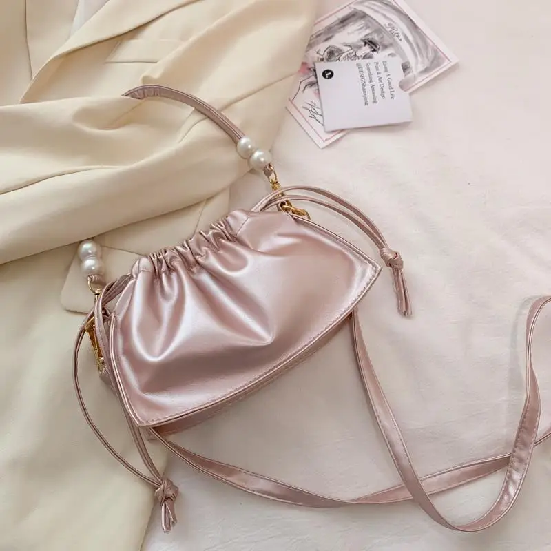 Lady's pure Satin drawstring handbag elegant lady's Pink underarm bag fashion girl's small handbag handbag Pink Retro bag
Lady's pure Satin drawstring handbag elegant lady's Pink underarm bag fashion girl's small handbag handbag Pink Retro bag