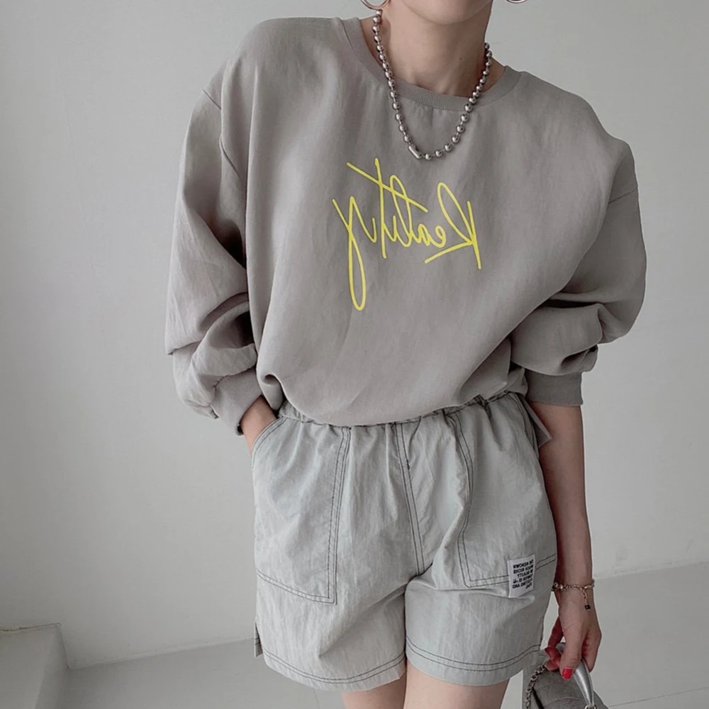 Autumn New 2021 Solid Color Printing Round Neck Long Sleeve Hoodie Women's Clothing Japanese Style Fashion Simplicity Casual
Autumn New 2021 Solid Color Printing Round Neck Long Sleeve Hoodie Women's Clothing Japanese Style Fashion Simplicity Casual