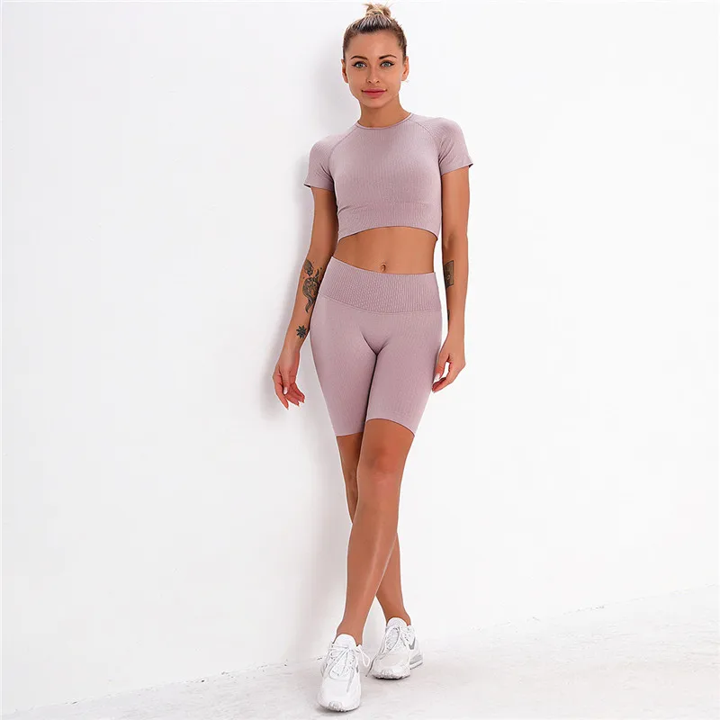 Бесшовный комплект для йоги, женские костюмы для тренировок в тренажерном зале, спортивная одежда для фитнеса, топ с коротким рукавом и шорт...
Бесшовный комплект для йоги, женские костюмы для тренировок в тренажерном зале, спортивная одежда для фитнеса, топ с коротким рукавом и шорт...