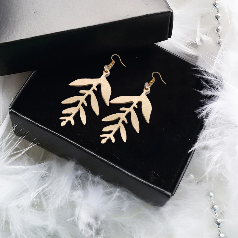 Designer Fashion Korean Earrings For Women Gothic Leaf Shape Gold-Color Metal Jewelry Modern Luxury Accessories Party Holiday
Designer Fashion Korean Earrings For Women Gothic Leaf Shape Gold-Color Metal Jewelry Modern Luxury Accessories Party Holiday