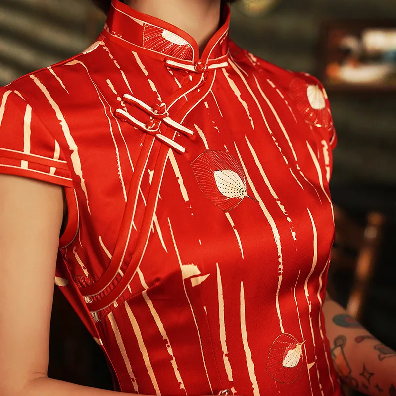 Novelty Slim Print Peony Flower Short Sleeve Cheongsam Vestidos Size S-4XL Handmade Button Qipao Vintage Mandarin Collar Qipao 
Novelty Slim Print Peony Flower Short Sleeve Cheongsam Vestidos Size S-4XL Handmade Button Qipao Vintage Mandarin Collar Qipao