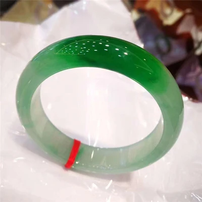 zheru jewelry natural Burmese emerald 54-64mm light green two-color bracelet elegant princess jewelry best gift
zheru jewelry natural Burmese emerald 54-64mm light green two-color bracelet elegant princess jewelry best gift