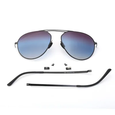 2021 new screwless steel IC sunglasses men's toad sunglasses spring legs sunglasses
2021 new screwless steel IC sunglasses men's toad sunglasses spring legs sunglasses