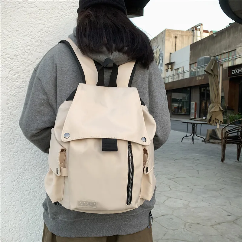 Retro shoulder bags, men's hipsters, college bags, large-capacity computer bags, fashion travel bags.
Retro shoulder bags, men's hipsters, college bags, large-capacity computer bags, fashion travel bags.