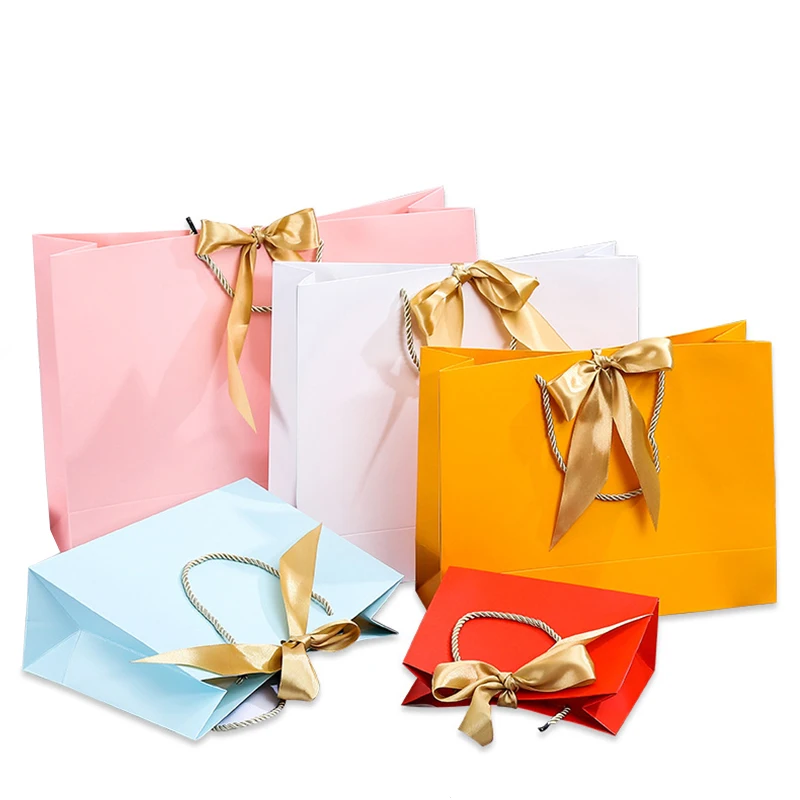 10pcs Wedding Favors Birthday Party Bags Packaging Present Christmas Gift Bag For Business New Year Baby Shower Party Supplies
10pcs Wedding Favors Birthday Party Bags Packaging Present Christmas Gift Bag For Business New Year Baby Shower Party Supplies