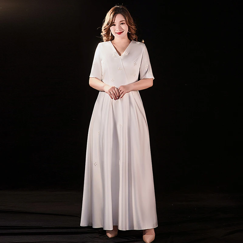 Evening Dress White Embroidery V-Neck Short Sleeves Elegant Pleat A-Line Floor-Length Simple Plus Size Women Formal Gowns D876
Evening Dress White Embroidery V-Neck Short Sleeves Elegant Pleat A-Line Floor-Length Simple Plus Size Women Formal Gowns D876