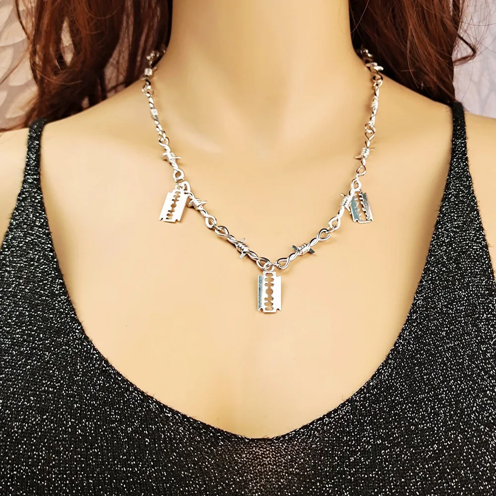 Charmsmic Punk Style Irregular Thorns Blade Chain Necklace For Women Unisex Geometric Statement Jewelry Hip Hop Night Club
Charmsmic Punk Style Irregular Thorns Blade Chain Necklace For Women Unisex Geometric Statement Jewelry Hip Hop Night Club