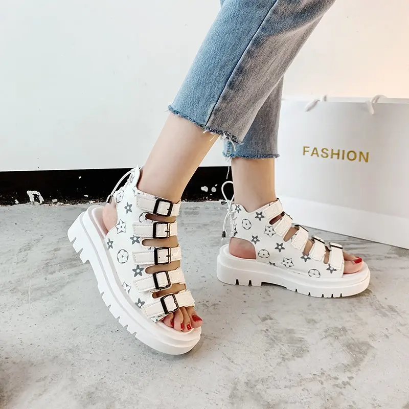 Fashion Luxury Brand Women's Sandals Metal Buckle Decoration Platform Sandals Woman Platform Shoes High Heels Printing
Fashion Luxury Brand Women's Sandals Metal Buckle Decoration Platform Sandals Woman Platform Shoes High Heels Printing