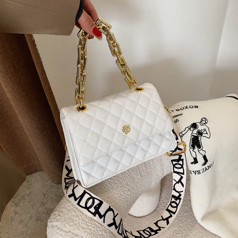 Women Crossbody Bags Designer Handbags Fashion Chains Broadband One Shoulder Retro Luxury Leather Shoulder Bag Brand Flap Purse
Women Crossbody Bags Designer Handbags Fashion Chains Broadband One Shoulder Retro Luxury Leather Shoulder Bag Brand Flap Purse