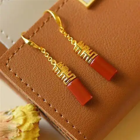 Double Wedding Natural South Red Agate Earrings Sterling Silver Gold-Plated XI-Shaped Earrings Retro Chinese Style Earrings Wome 
Double Wedding Natural South Red Agate Earrings Sterling Silver Gold-Plated XI-Shaped Earrings Retro Chinese Style Earrings Wome