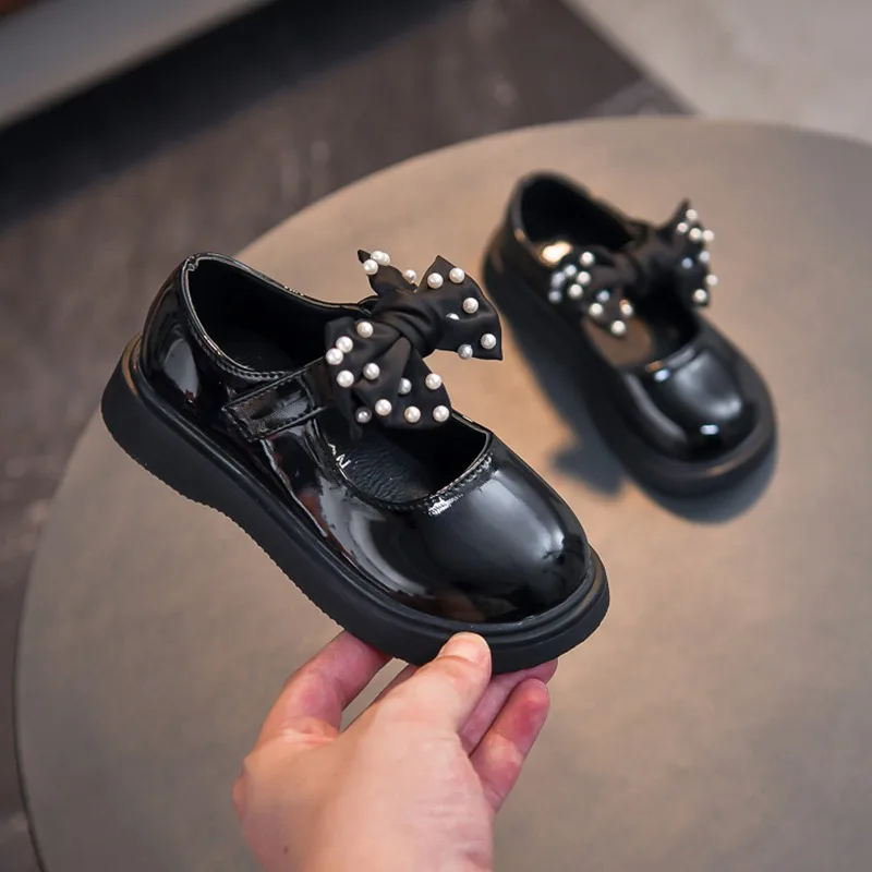 Girls Korean Style Pearl Single Dance Shoes Spring Autumn Children Girls Bow Bright Leather Shoes Kids
Girls Korean Style Pearl Single Dance Shoes Spring Autumn Children Girls Bow Bright Leather Shoes Kids