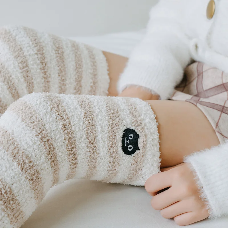 Autumn Winter Keep Warm Long Socks Knee Socks Thigh High Retro Style Socks Striped Pattern 1Pair Sock For Ladies Girls
Autumn Winter Keep Warm Long Socks Knee Socks Thigh High Retro Style Socks Striped Pattern 1Pair Sock For Ladies Girls