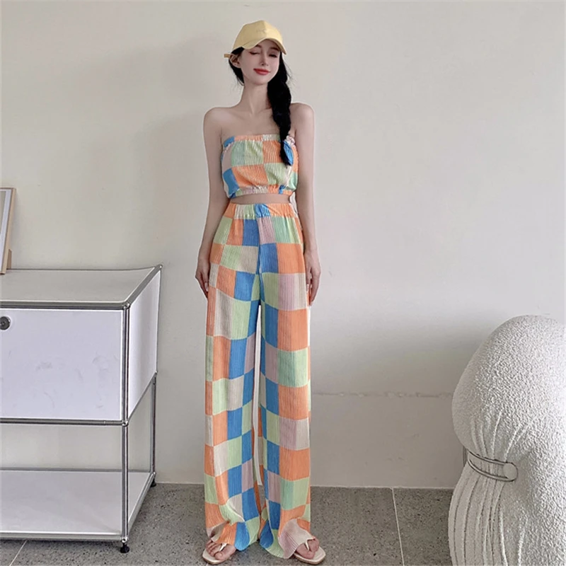 Net red fried street fashion tube top vest + drape thin wide-leg pants suit female summer 2021 new two-piece suit 
Net red fried street fashion tube top vest + drape thin wide-leg pants suit female summer 2021 new two-piece suit