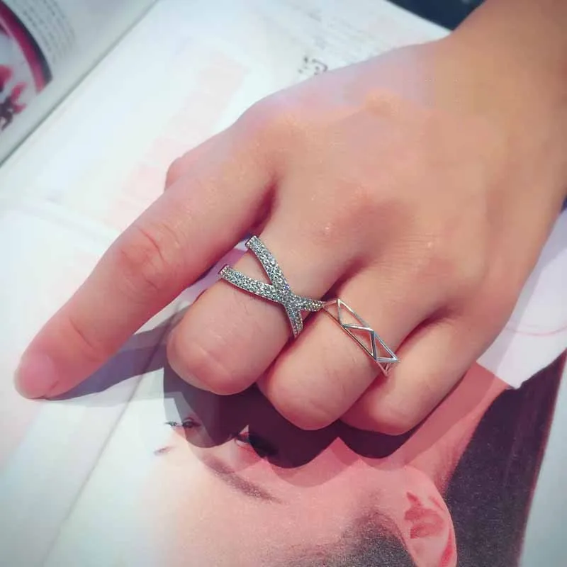 Boho Vintage 925 Sterling Silver Hollow Hexagon Rings for Women Lover Finger Ring Valentines Day Gifts
Boho Vintage 925 Sterling Silver Hollow Hexagon Rings for Women Lover Finger Ring Valentines Day Gifts