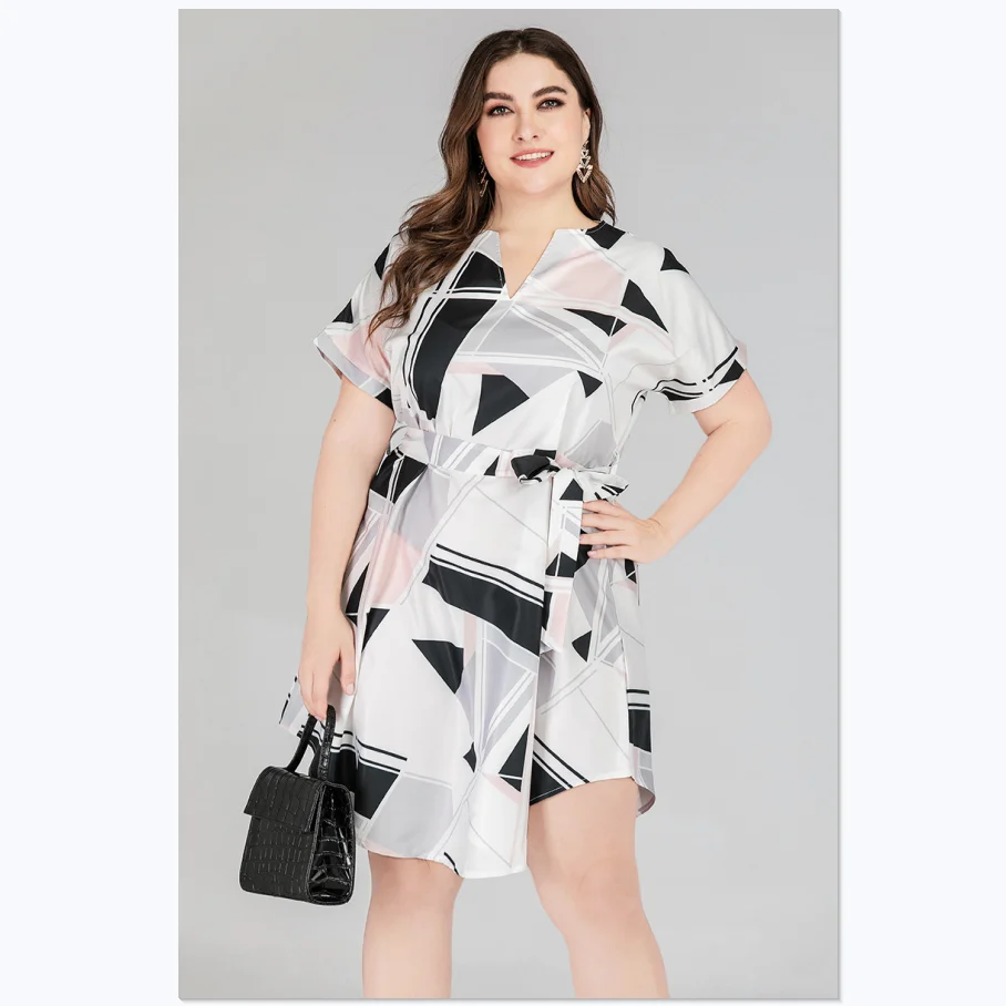 Spring and Summer New Large Women's Fat Girl Skirt Fashion Slim Short Sleeve Printed Shirt Dress
Spring and Summer New Large Women's Fat Girl Skirt Fashion Slim Short Sleeve Printed Shirt Dress