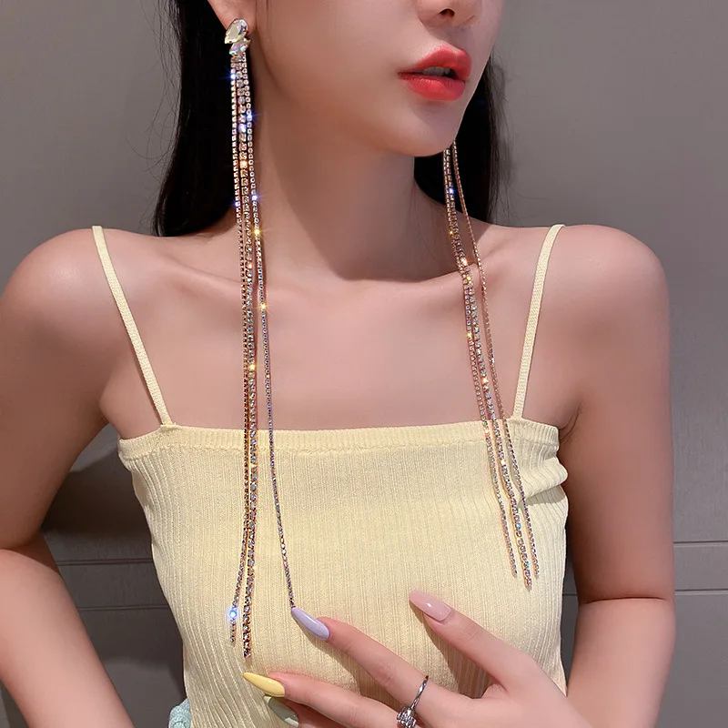 Minar Trendy Rainbow Rhinestone Drop Dangle Earrings Gold Color Metal Crystal Long Tassel Earrings for Women Party Jewelry 2021
Minar Trendy Rainbow Rhinestone Drop Dangle Earrings Gold Color Metal Crystal Long Tassel Earrings for Women Party Jewelry 2021
