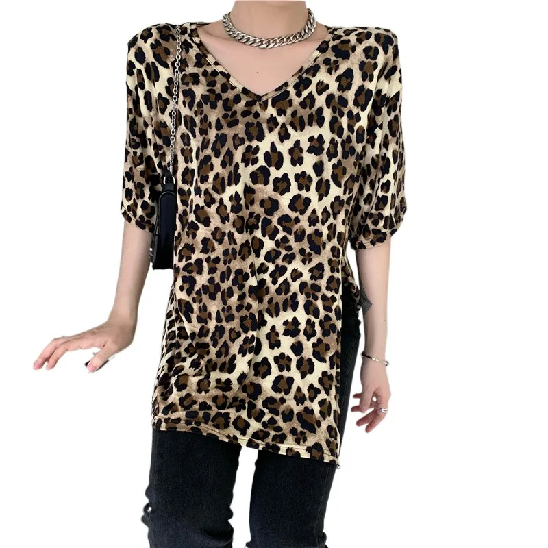Women Shirt Cotton Blouses for Women Leopard Oversize Shirts V-neck Vintage Half Sleeve Blouse Top Female 2021 Woman Basic Shirt
Women Shirt Cotton Blouses for Women Leopard Oversize Shirts V-neck Vintage Half Sleeve Blouse Top Female 2021 Woman Basic Shirt