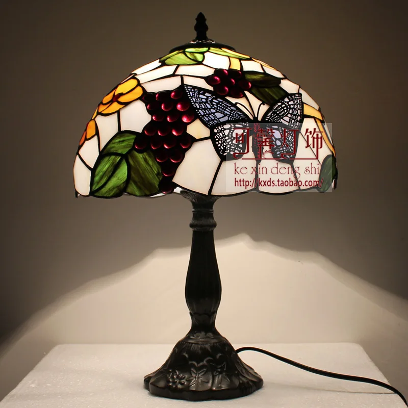 12 Inch butterfly Stained Glass Lampshade Tiffany Table Lamp Country Style Bedside Lamp E27 110-240V
12 Inch butterfly Stained Glass Lampshade Tiffany Table Lamp Country Style Bedside Lamp E27 110-240V