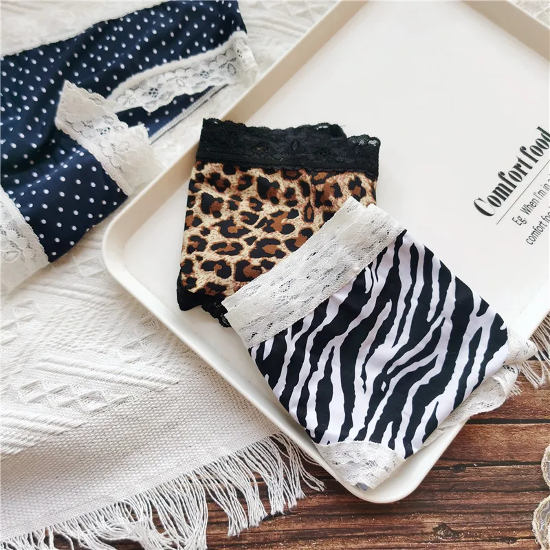 European Style Sexy Underwear Women's Ice Silk Printing Panties Fashion Lace Briefs Ladies Low Waist Underpants Female Lingerie
European Style Sexy Underwear Women's Ice Silk Printing Panties Fashion Lace Briefs Ladies Low Waist Underpants Female Lingerie