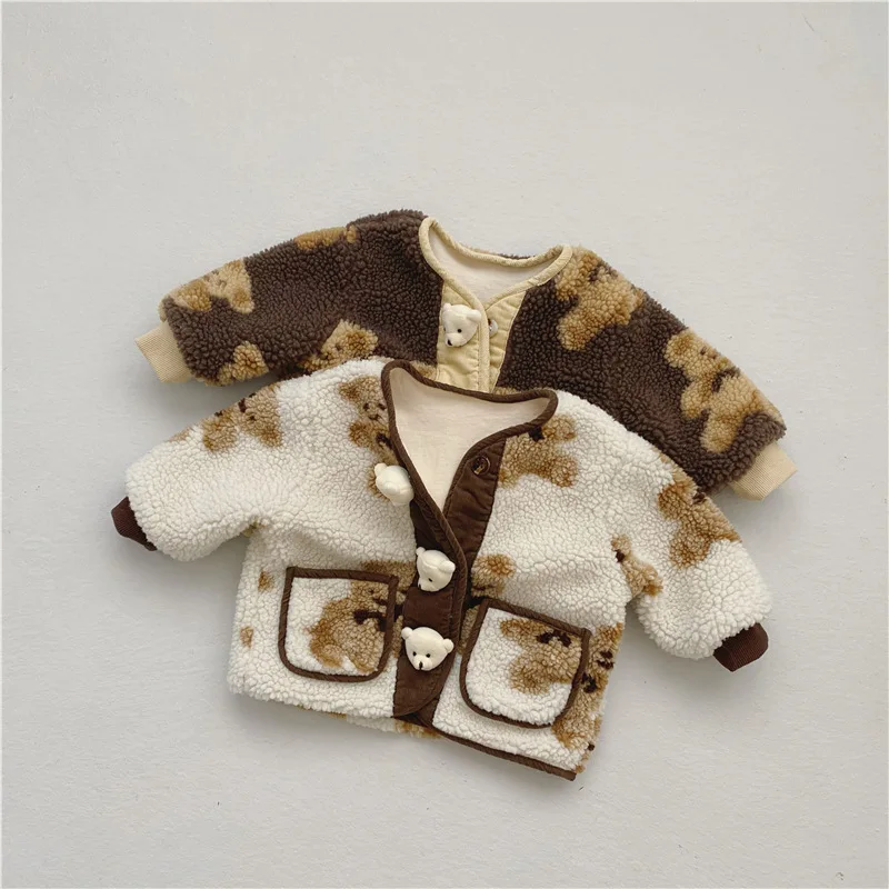 2021 Winter New Baby Warm Fleece Coat Cute Bear Print Children Thicken Coat Cotton Cartoon Cardigan For Boys Girls Jacket Tops
2021 Winter New Baby Warm Fleece Coat Cute Bear Print Children Thicken Coat Cotton Cartoon Cardigan For Boys Girls Jacket Tops